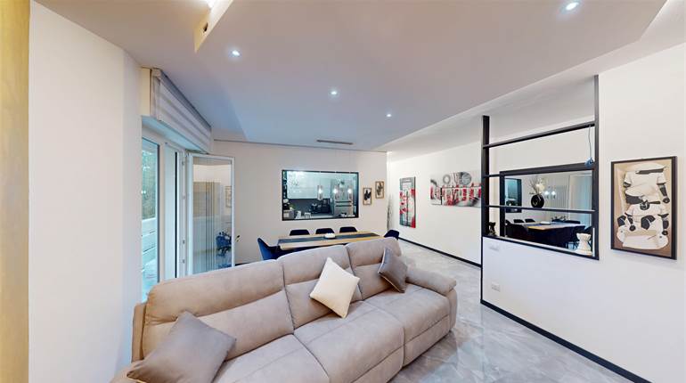 Trilocale a Cadorago con autorimessa e sottotetto