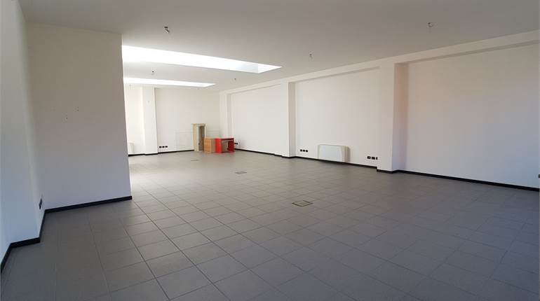 Luminoso ufficio a Cantù