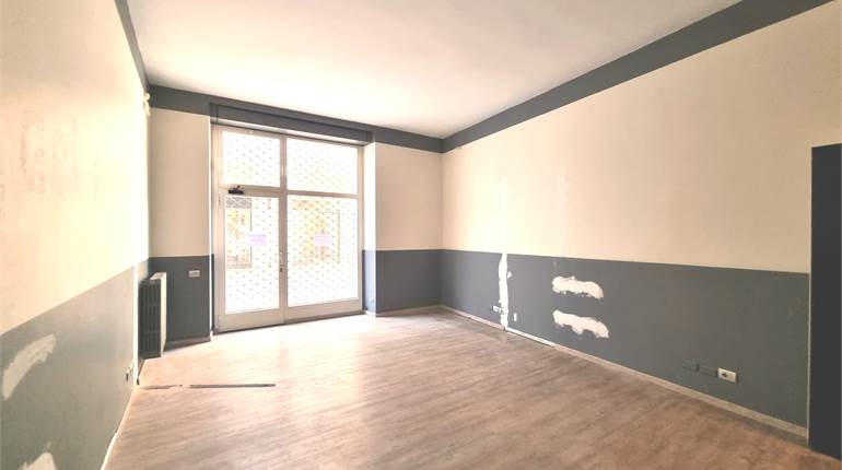 Centralissimo negozio in Cantù